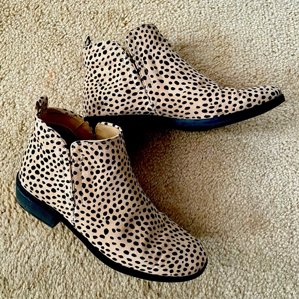 Leopard booties